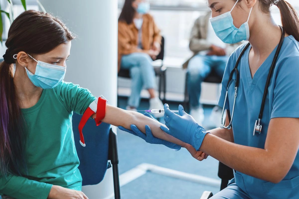 Le risque cardiométabolique de l’adulte pourrait déjà laisser une empreinte dans le sang de l’enfant