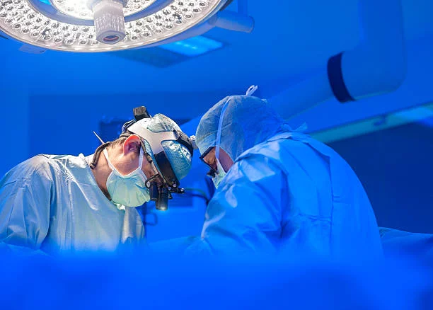 Après angioplastie, une DAPT plus courte réduit les saignements