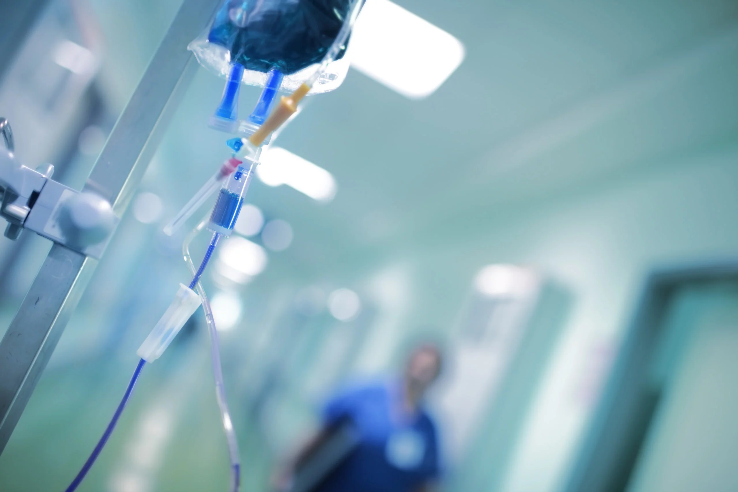 Chirurgie : et si l’on perfusait beaucoup moins ?