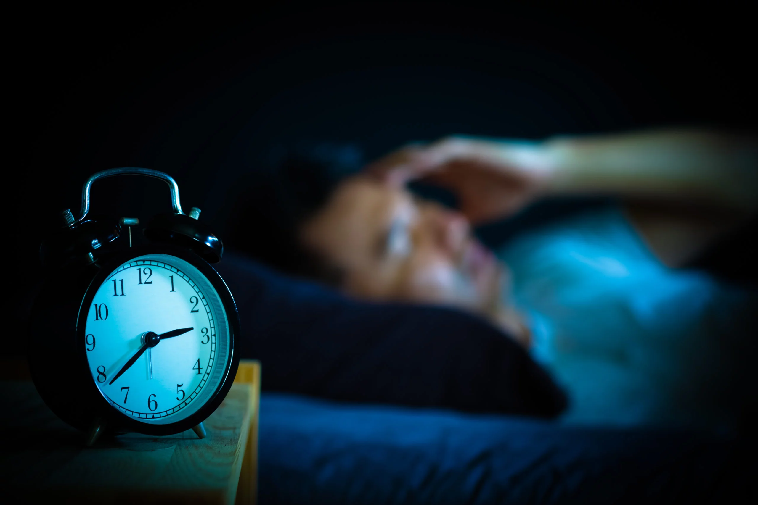 Dormir un peu moins suffit-il à faire prendre du poids ?